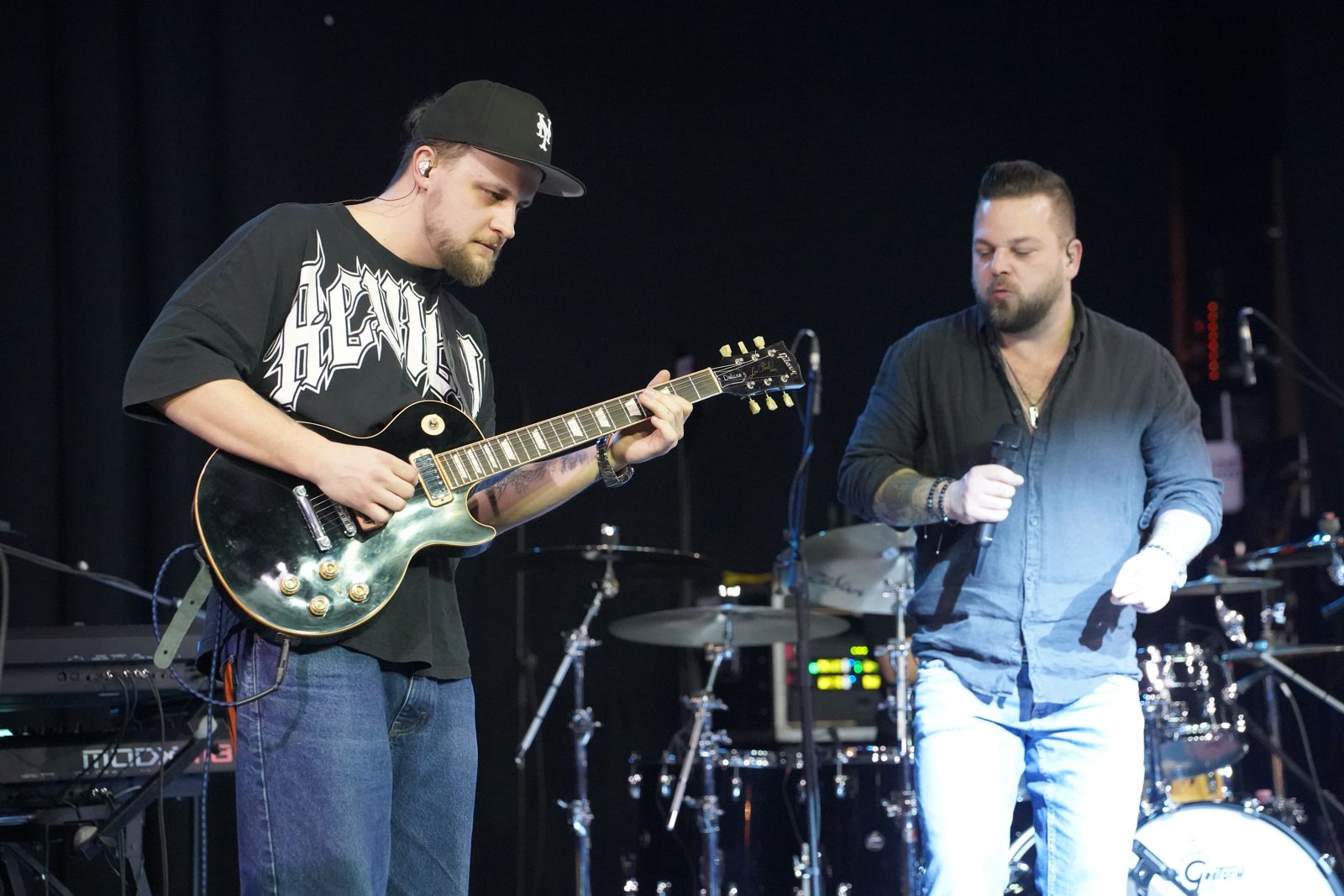 Könnyűzenei koncert Gudics Mátéval és Tóth Abigéllel Bicskén (14)