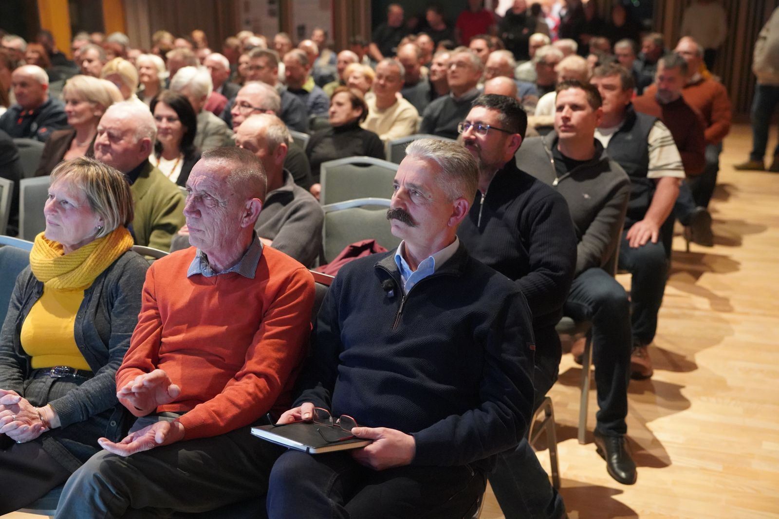 Könnyűzenei koncert Gudics Mátéval és Tóth Abigéllel Bicskén (19)