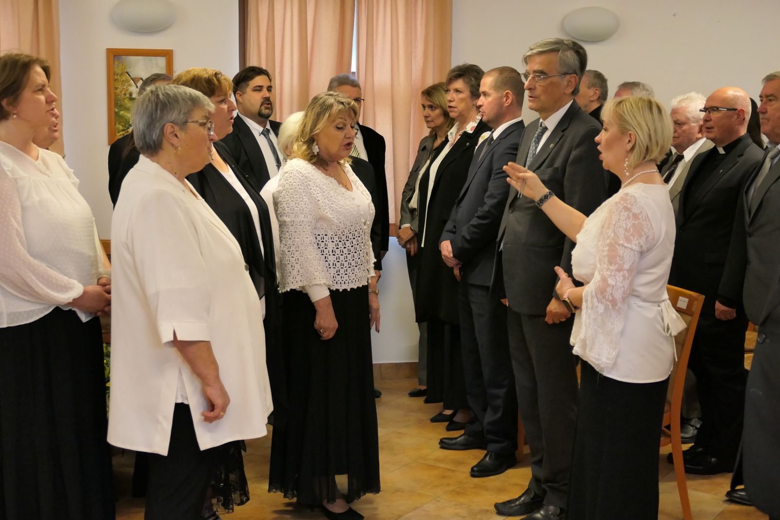 Vármegye napi néptáncműsor Rácalmáson (2)